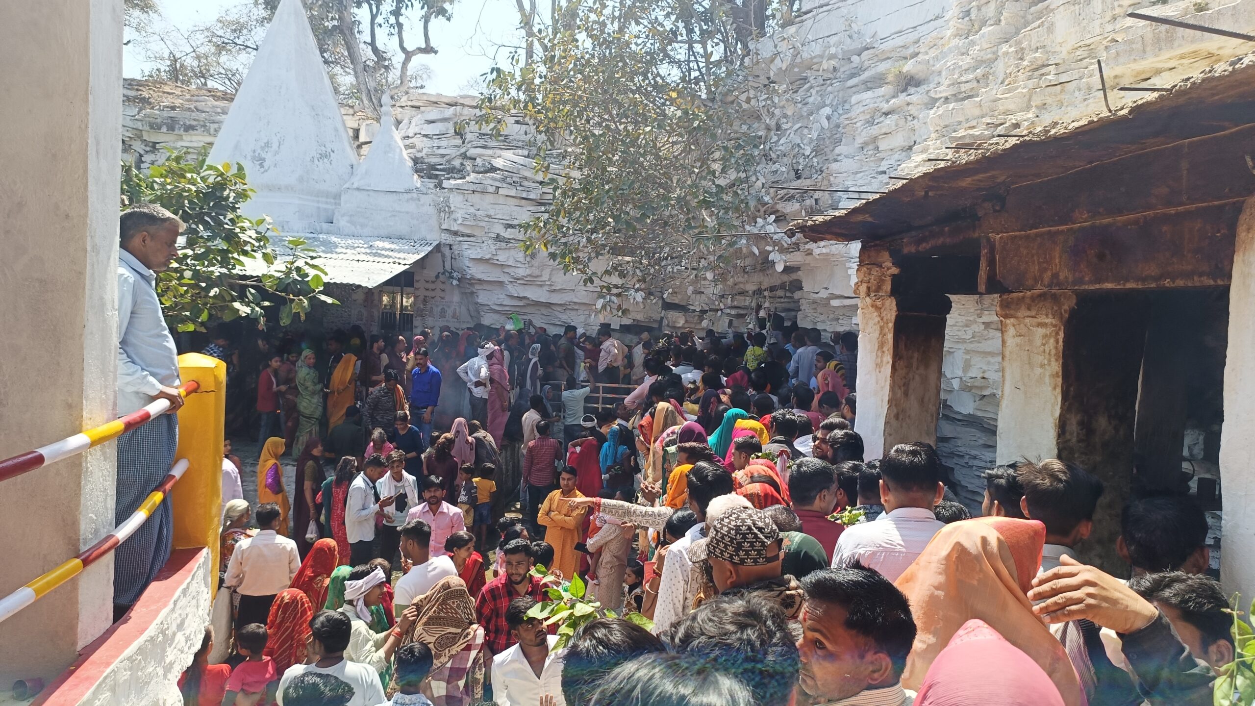 ईश्वरा महादेव मंदिर